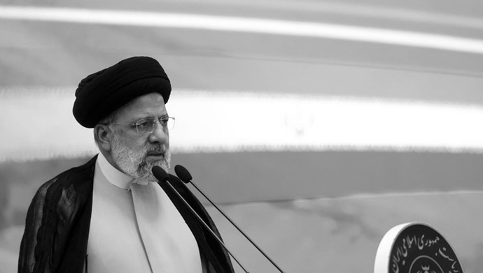 تلگراف لندن نوشت: «مرگ رئیسی در برهه‌یی حساس برای رژیم ایران قرار می‌گیرد که قدرتهای غربی باید از آن بهره‌برداری کنندغرب به جای حسن‌نیت به نشانه افسوس باید تمام تلاش خود را برای برجسته کردن این واقعیت انجام دهد که روزهای رژیم به پایان رسیده است» #رييسي_جلاد۶۷