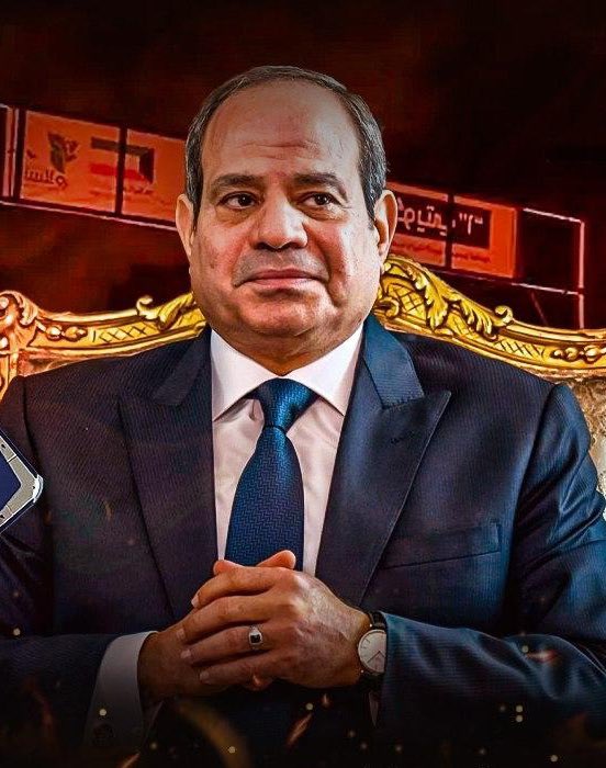 osgaweesh's tweet photo. فوائد سيء الذكر ذو الخلفية العسكرية:

بيأمن الحدود .. لأ
بيحافظ على السيادة .. لأ
بيدافع عن الأمن القومي .. لأ
بيحمي خير أجناد الأرض .. لأ
له هيبة عند الآخرين .. لأ

ضابط الجيش أو الشرطة عنده هو أحد العناصر
شهيد الواجب عنده هو فرد تأمين

فياليت خلفيته العسكرية كانت كنافة فنطعمها لفقراء المصريين
 #الجيش_المصري_فخرنا_وعزنا
#احد_العناصر
