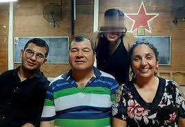 LuisGasulla's tweet photo. Hicieron candidatos a un matrimonio de asesinos 
Les dieron millones de pesos a un abusador de menores y lo encubrieron 
Gritan que lo del procesado Espinoza es una "operación" y amenazan a su víctima
Apretaron a las mujeres aborígenes en Formosa para que voten a Insfrán
Exigían favores sexuales por un plan en Chaco y en La Matanza también...
Se olvidaron de Lucio y sus derechos
Pero aún creen ser el amor, levantar la bandera del feminismo y de los derechos de los que menos tienen...