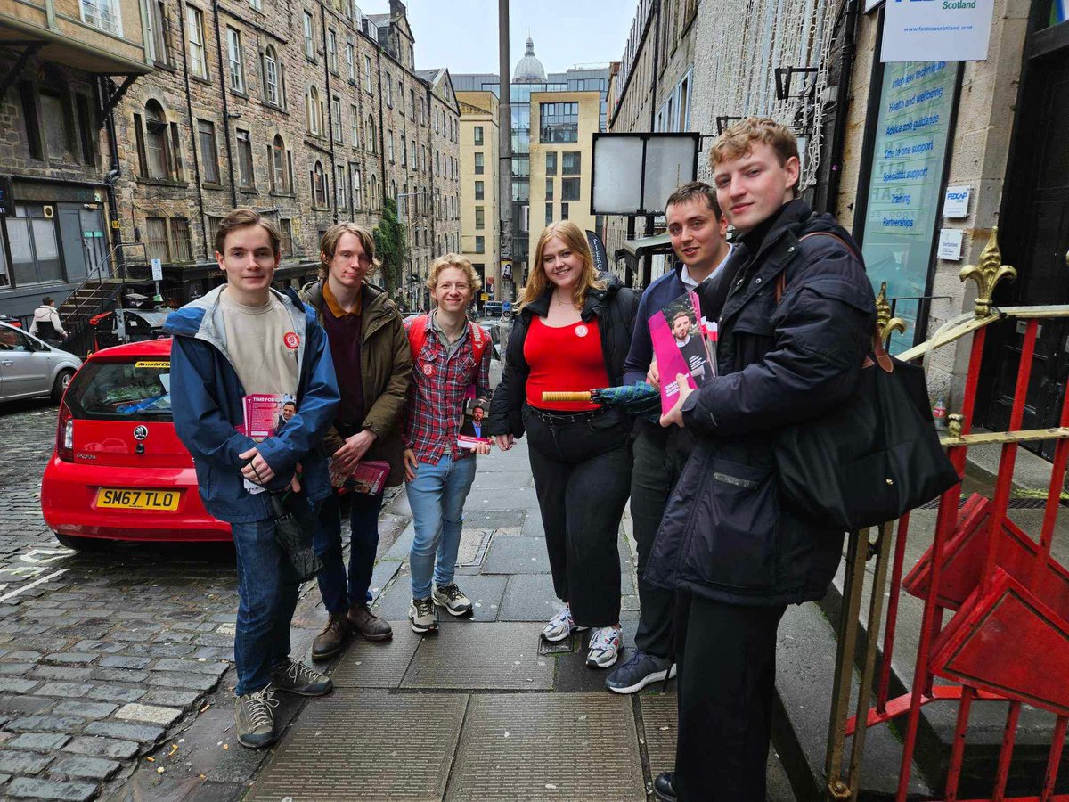 Amazing work from @ScotsLabStudent and @ScotsYoungLab this weekend!

Our VP Sam was there representing Dundee Labour students and supporting our amazing candidate @ChrisMurray2010!

#TeamLabour #VoteLabour