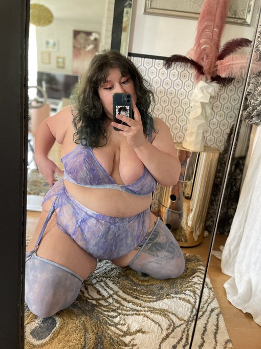 70s’ Bitch’s pics and videos