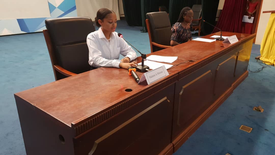 J'ai participé à la Journée de <a href="/_AfricanUnion/">African Union</a>, 25 mai, au <a href="/DiploBrazza/">Ministère des Affaires Étrangères - Rép. du Congo</a>, à Brazzaville: sport, simulation briefing diplomatique sur afforestation et reboisement, dégustation de mets africains. Présents ministres <a href="/MatondoRosalie1/">Matondo Rosalie</a>  <a href="/rosalie_matondo/">RosalieMatondo</a>, L. Pongault, CD et RC <a href="/ChrisMburu/">Chris Mburu</a>