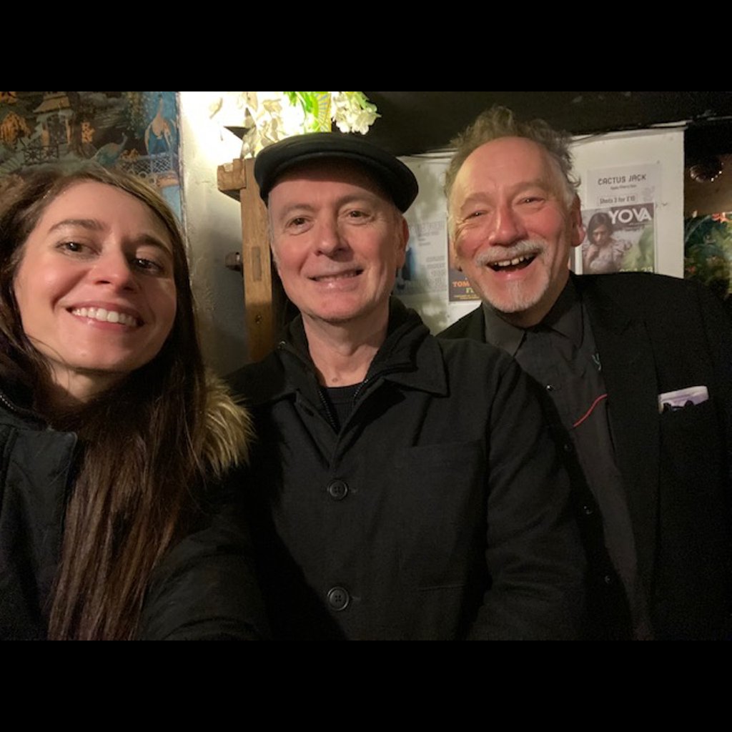 yova_music's tweet photo. With our friend & music wizard ROB ELLIS @robellisdrums who we collaborated on our first & second album ❤️
Streams, downloads & more: https://t.co/wtfkyoAwhn
#YOVA #dreamcatchers #ninelives #spotify #newalbum https://t.co/ioZLZJovds