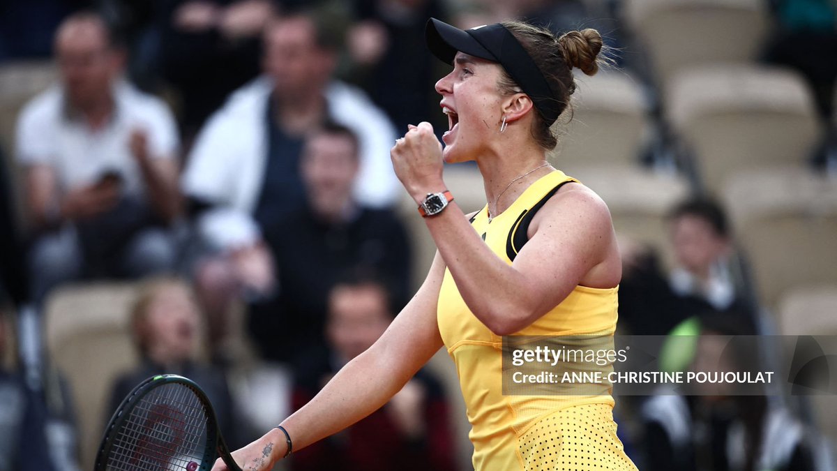 🎾✅ Elina Svitolina 🇺🇦 advances into the second round, def. Karolina Pliskova 🇨🇿 in her RG opener in 2 hours: 3-6, 6-4, 6-2 Next: 🇫🇷 Parry or Ferro #TeamUkraine #RG24 #rolandgarros