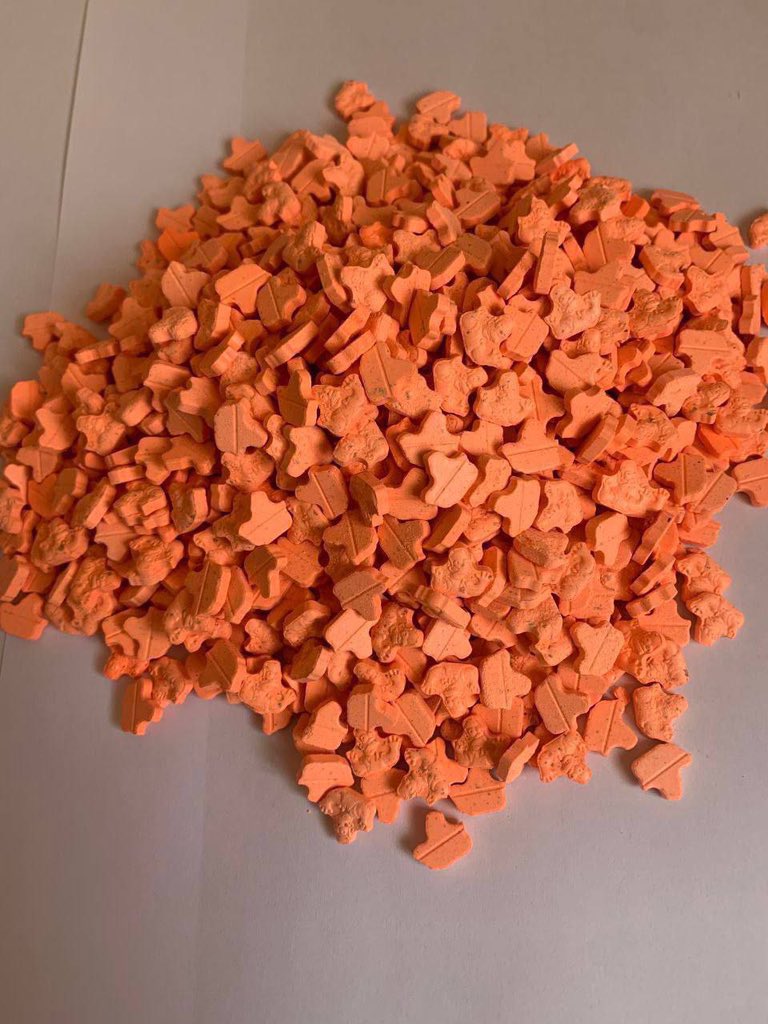 THOMOS DERICK tweet media