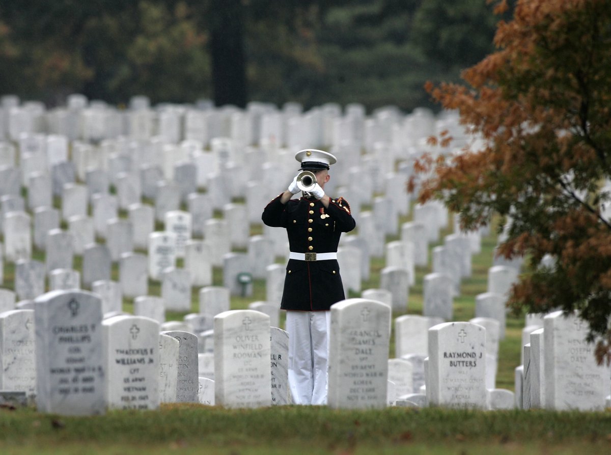 SusanMWatkins7's tweet photo. Remembering this Memorial Day the service given by R armed forces. Their ultimate sacrifice 2 secure R freedoms. May we never forget their courage &amp; valor.🇺🇸🇺🇸🇺🇸#MemorialDayWeekend2024 #MemorialDay24 #Freedom #Courage #Valor #America #Military #Leader #Gratitude #HonoringHeroes https://t.co/6Anve6A6TV