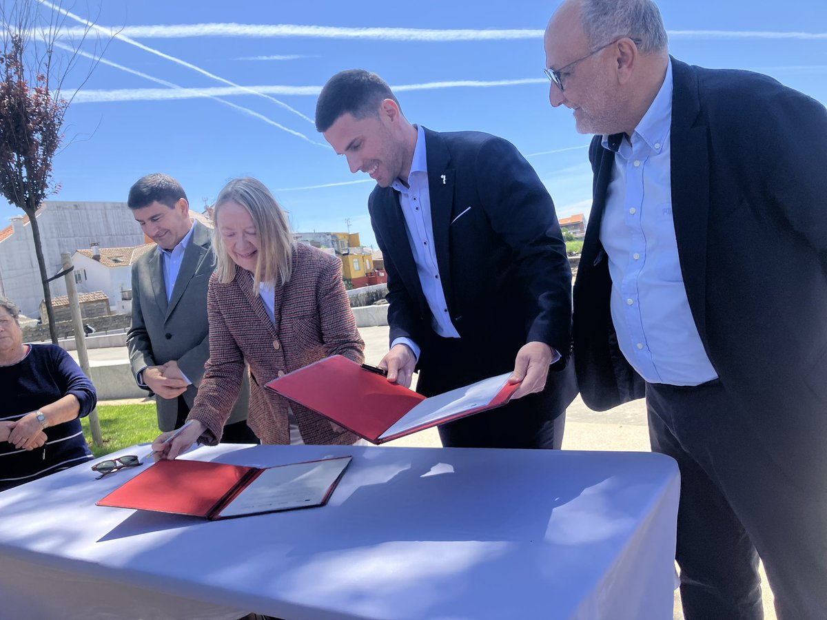 8,5 millóns para a nova depuradora da Illa de Arousa. O maior investimento en saneamento da ría da man do Goberno de España e do Concello.

<a href="/AcuaEsSA/">AcuaEs S.A.</a> fará posible o que a Xunta leva negándolle á Illa tantos anos.

Gran traballo do alcalde <a href="/Luis_Arosa/">Luis Arosa García</a> 👏👏👏
