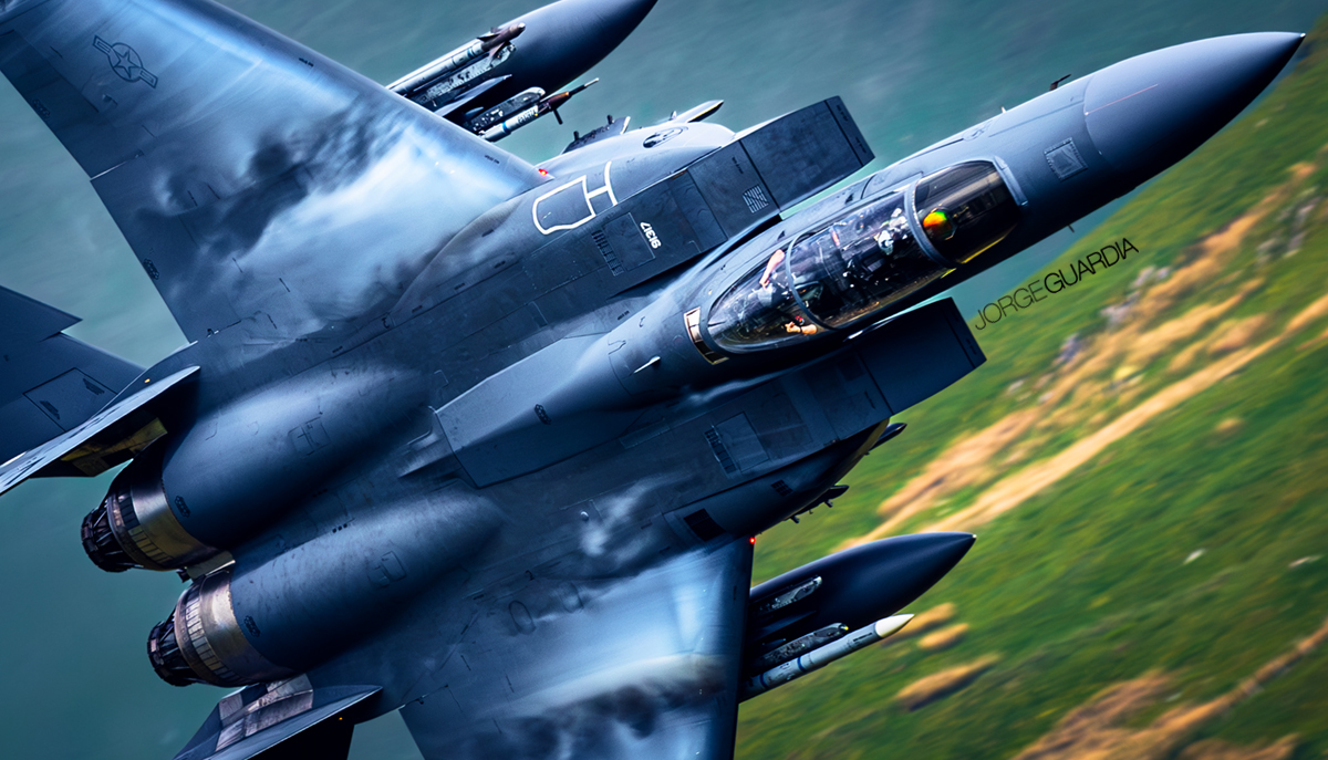 Ladies and gentlemen, the MACH LOOP #F15 #Eagle #MachLoop #USAF #USairforce #avgeek #military #aviation #fighter