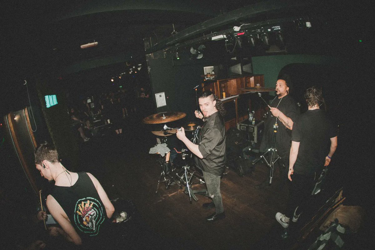 Dystopian Sun tweet media