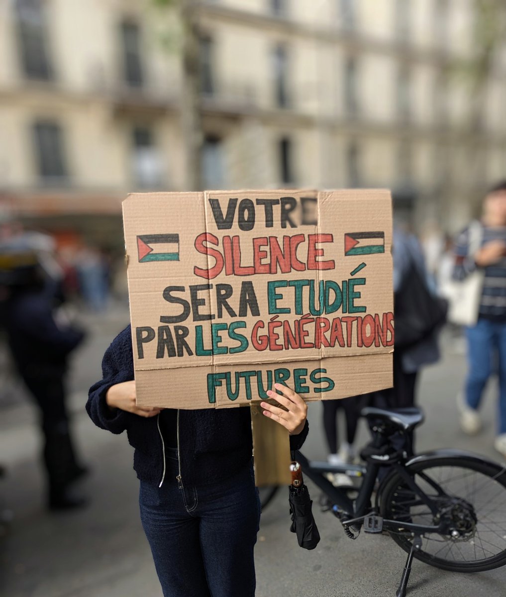 CerveauxNon's tweet image. Paris ce soir.
#RafahOnFıre