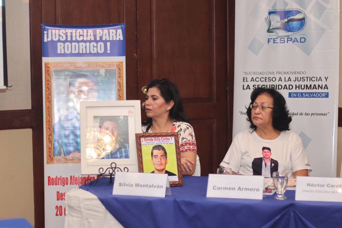 ClaudiaOrtizSV's tweet photo. 🔎 Tras cada persona desaparecida, hay una familia con una historia que debe conocerse. 

El libro "Historias de personas desaparecidas" presentado por @FESPAD_sv nos cuenta esas historias 📖

Las víctimas no son una cifra. Merecen investigación, empatía y justicia ⚖️ https://t.co/C5eT6SBRFH