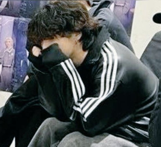 dooleejibit's tweet photo. Mnsng deranged bffs who watch stuff and jerk off together.

They play their little game of 'whoever comes first loses and the loser has to abide by wtv punishment the winner chooses... Sng tries his very best to win but always comes first and loses, completely unaware(+) https://t.co/loAeGVUrkW