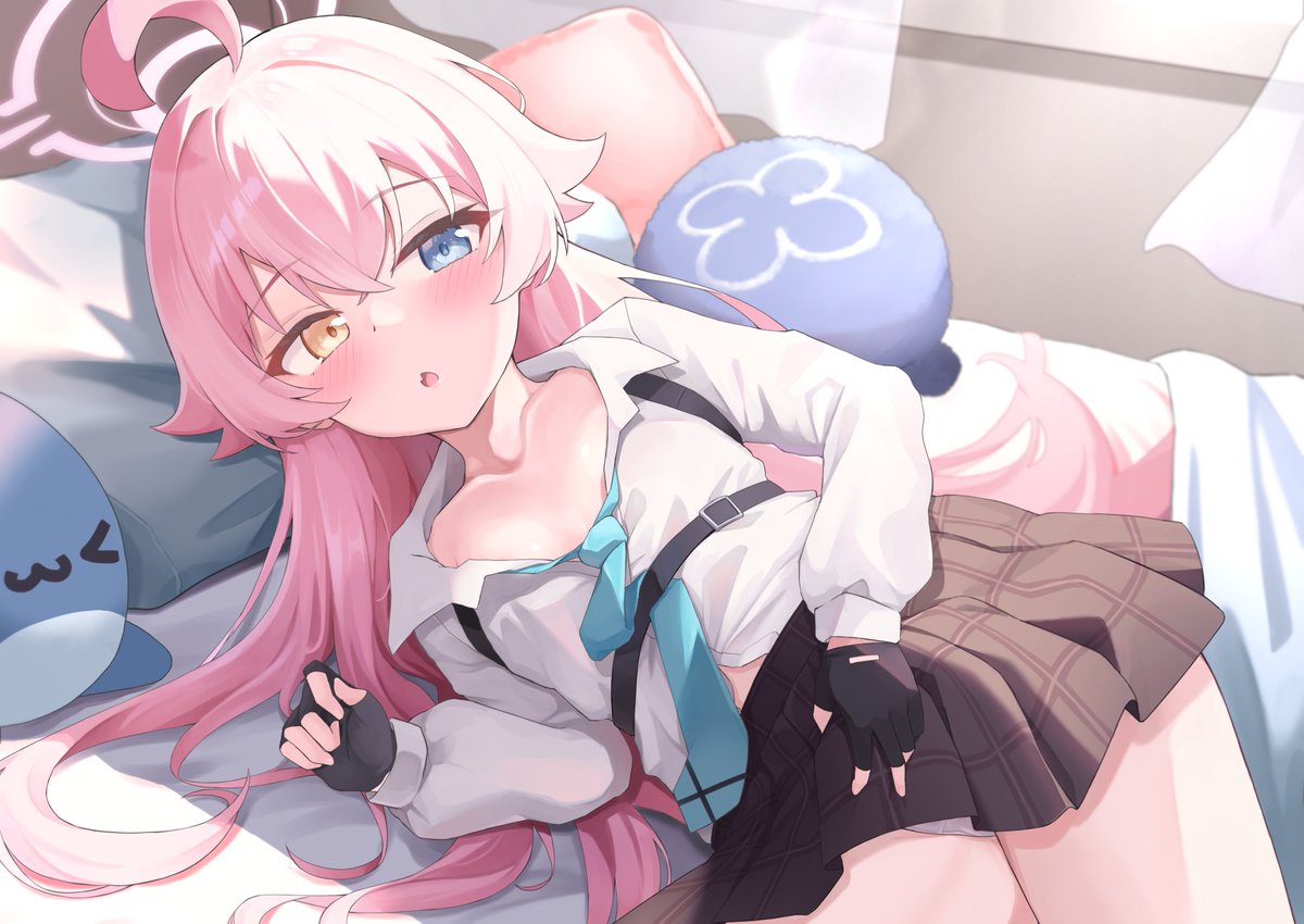 ブルアカ「Zzz... #ブルアカ 」|Kuro🦊のイラスト