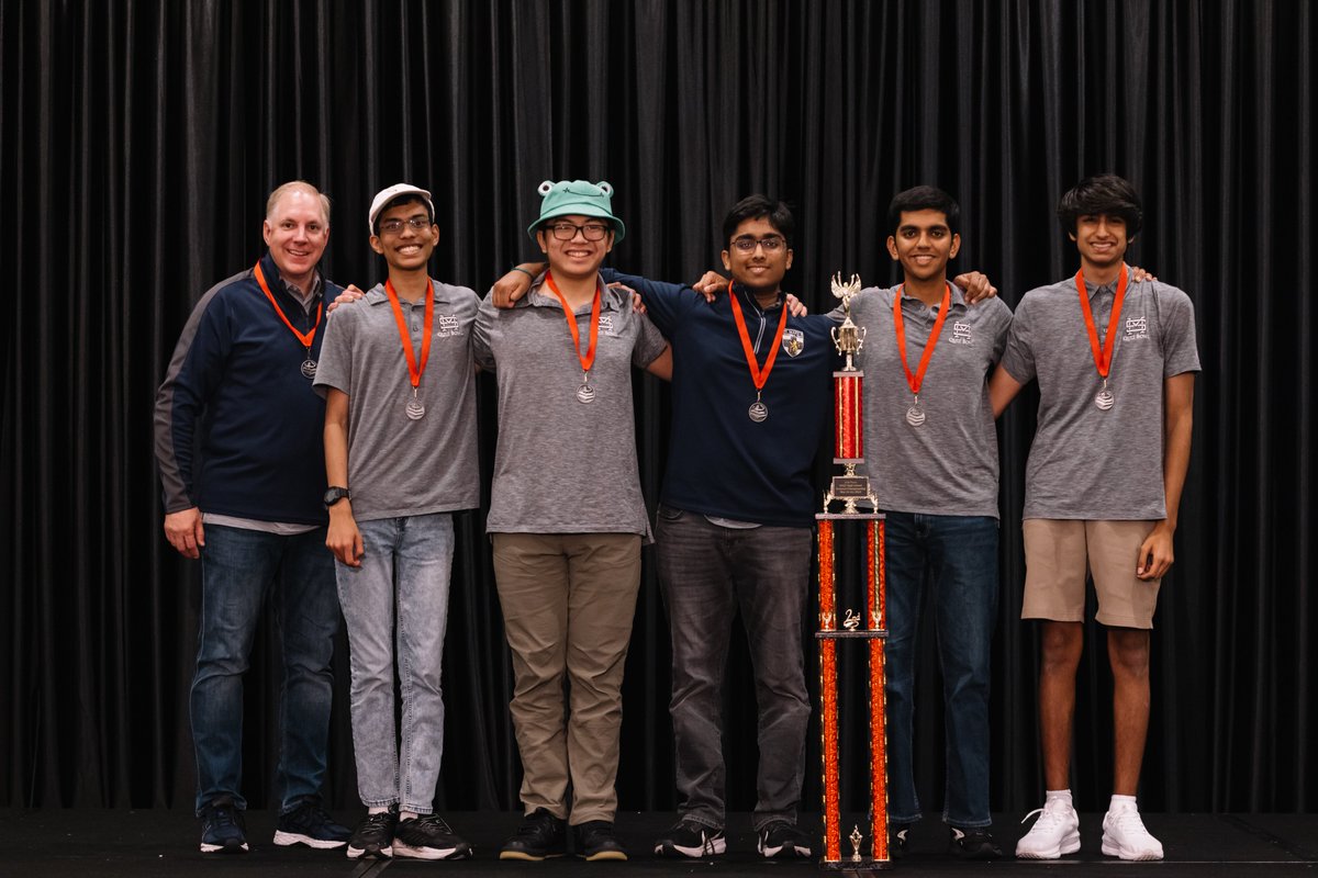 naqt's tweet photo. Congratulations to Barrington High School (Barrington, IL), who defeated  St. Mark's School of Texas (Dallas, Texas) 445-325 in the second game  of an advantaged final to win the 2024 NAQT High School National  Championship Tournament!

#hsnct
#naqt
#quizbowl

📸: @JM_Sullivan https://t.co/M3yqYvakFK
