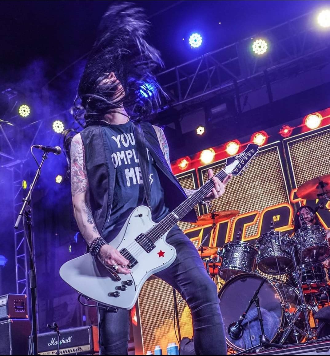 Amazing pic of Todd  @todddammitkerns jamming at a 2021 KISS Kruise X show, aboard Norwegian Gem in Miami Florida 🎤🎶🎸 
Credit photo owner📷
#ToddKerns #Superstar #KISS #musicmonday