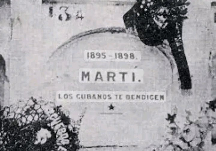 Mario Sabines Lorenzo (@mariofsabines) on Twitter photo 27/mayo/1895: Los restos mortales del Mayor General del Ejército Libertador, José Martí Pérez, son depositados en nicho 134 de Santa Ifigenia, Santiago de Cuba.
<a href="/mariofsabines/">Mario Sabines Lorenzo</a> <a href="/CaridadPoey/">Marieta Poey Caridad</a>
#CubaViveEnSuHistoria #Matanzas 27/mayo/1895: Los restos mortales del Mayor General del Ejército Libertador, José Martí Pérez, son depositados en nicho 134 de Santa Ifigenia, Santiago de Cuba.
<a href="/mariofsabines/">Mario Sabines Lorenzo</a> <a href="/CaridadPoey/">Marieta Poey Caridad</a>
#CubaViveEnSuHistoria #Matanzas