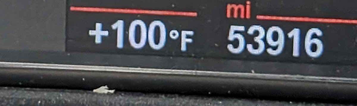 LessneVIR's tweet photo. South Florida should have been deemed uninhabitable for humans long ago!
(That's my nephew's car door melting)
#NotADryHeat https://t.co/jREMaM4Blh