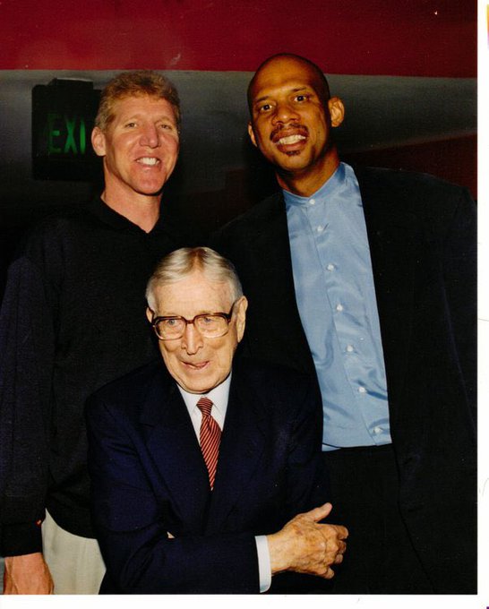 rss35UCLA's tweet image. Championship Triangle!  BRUINS!