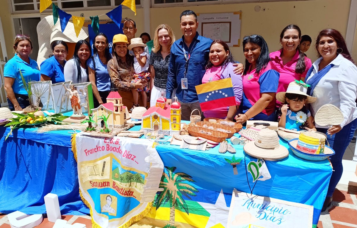 EducacionNvaE's tweet photo. Asumimos desafíos por la calidad educativa. 

Con muestra cultural, Nueva Esparta recibió delegación rusa que contribuirá con el fortalecimiento de la mención Turismo en las  escuelas técnicas regionales.

#LasCallesSonDelPueblo 

@NicolasMaduro
@MPPEDUCACION 
@_LaAvanzadora https://t.co/Oehg0bjGwe