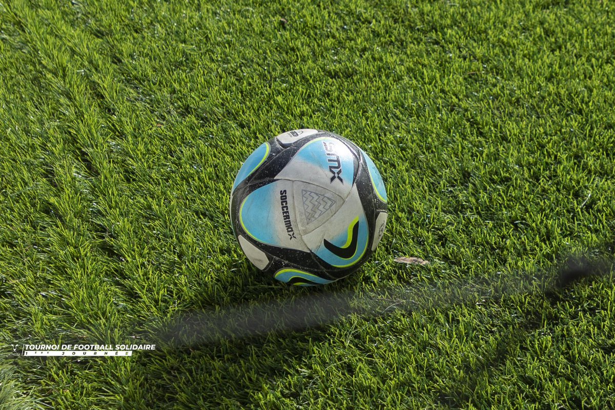 kinsibasso's tweet photo. Un weekend rempli d'émotions avec l'association KINSIBA ! 💐
Nous avons organisé un tournoi de football solidaire pour financer l'opération "Un ticket pour un sourire". https://t.co/dRAUzZJvWd