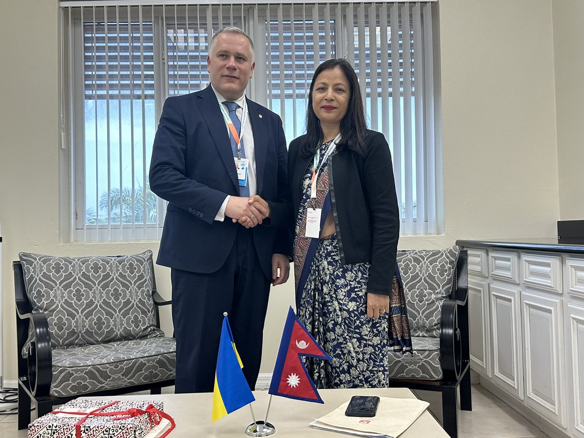 Foreign Secretary @sewa_lamsal had a bilateral meeting with Mr. Igor Zhovkva, Head of the Ukrainian delegation and Deputy Head of the Office of the President of Ukraine today on the margins of @SIDS4AB. In the meeting, matters related to Nepal-Ukraine relations were discussed.