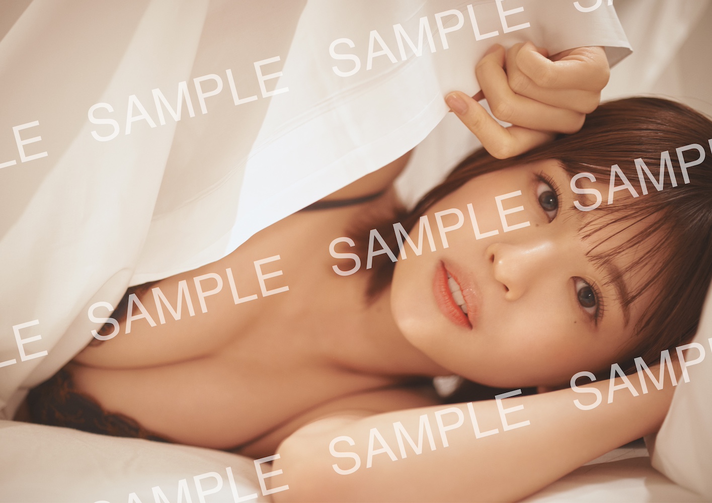 Amazon.co.jp: 日向坂46 松田好花 1st写真集 SHOWROOM予約特典