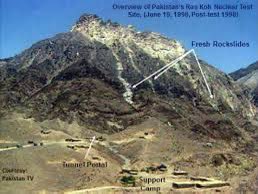 راسکوہءِ اسپیتیں کوہانی سر ءَ
چو کپن پوش اِنت بلوچءِ زندگی
 
#NukeAfterMathInBalochistan