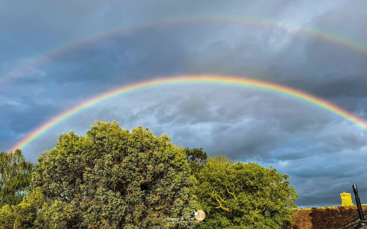 Rainbows only show themselves to you when it is raining ☔️🌈 Ely, Cambridgeshire #rainbow