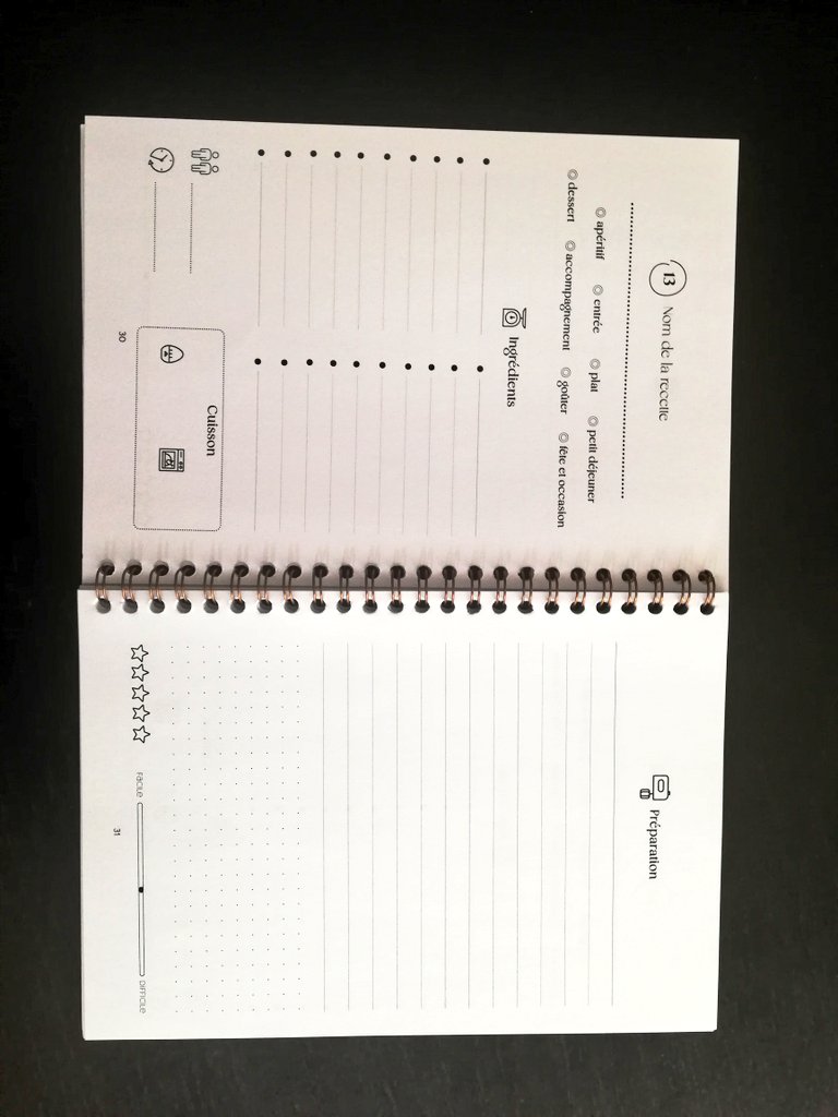 SabeCocina's tweet photo. ¡¡¡Encontré en @Pandaboheme está libreta tan chula para apuntar todas tus recetas de cocina favoritas!!!
😋😋 
#recetas #comida #cocina https://t.co/icnVNmXDef