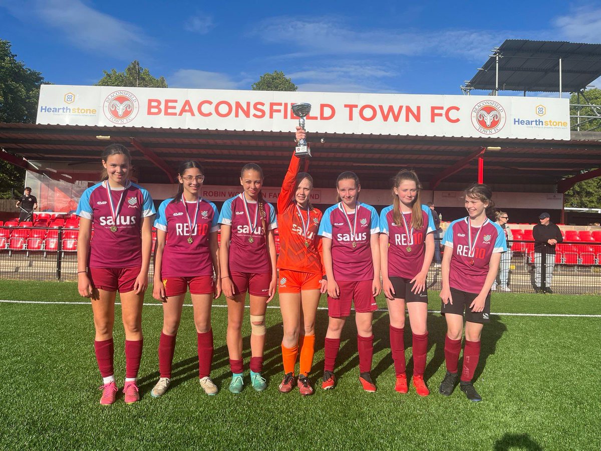 Winners!!!!! Well done to our U13 girls - great football today in a local tournament. 💥 Three saves from Flow in the semi got them to the final. Then three great goals won the 🏆 in the final vs Didcot Town. Thanks to @BeaconsfieldFC for hosting. @Salusai_HQ @Red10London