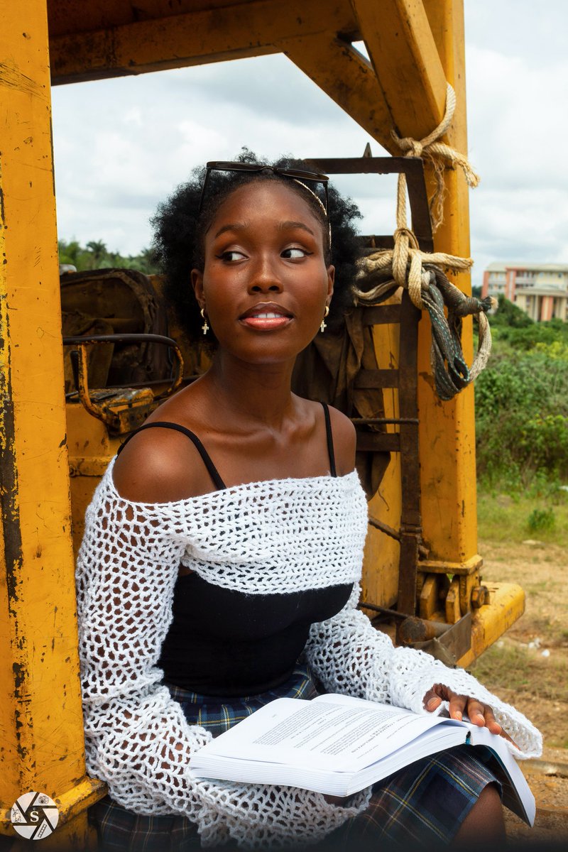 Beauty queen 🥰🥰
Shot by SWEET BOI PHOTOGRAPHY,.....
#PhotoOfTheWeek 
#modelphotography 
#vintagephotograpy
#sweetboiphotography