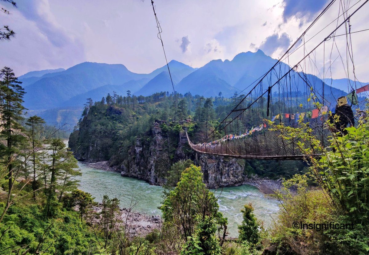 nbm_rikm's tweet photo. Dekho Apna Desh
Hanging bridge over Lohit
#Kaho Village, Anjaw Arunachal Pradesh https://t.co/8RowLz9FgG