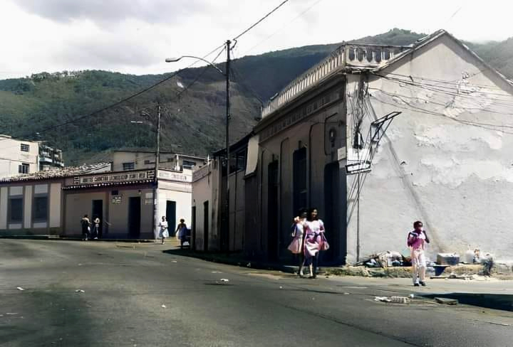 Caracas, años 70. Sarría, Esquina Consolación...