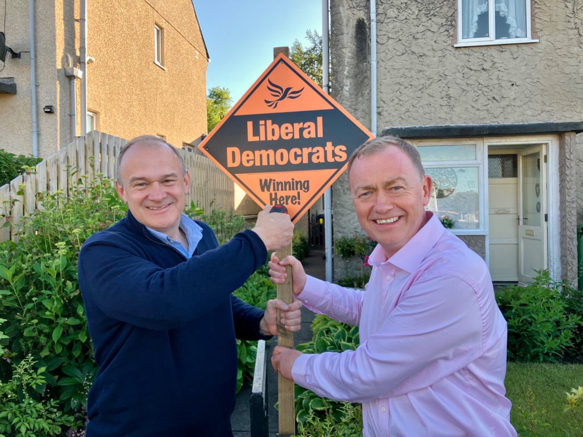timfarron's tweet image. With a record number of people asking for stakeboard posters, it was great to be able to recruit an extra volunteer to help us put them up…. thanks ⁦@EdwardJDavey⁩ !!!