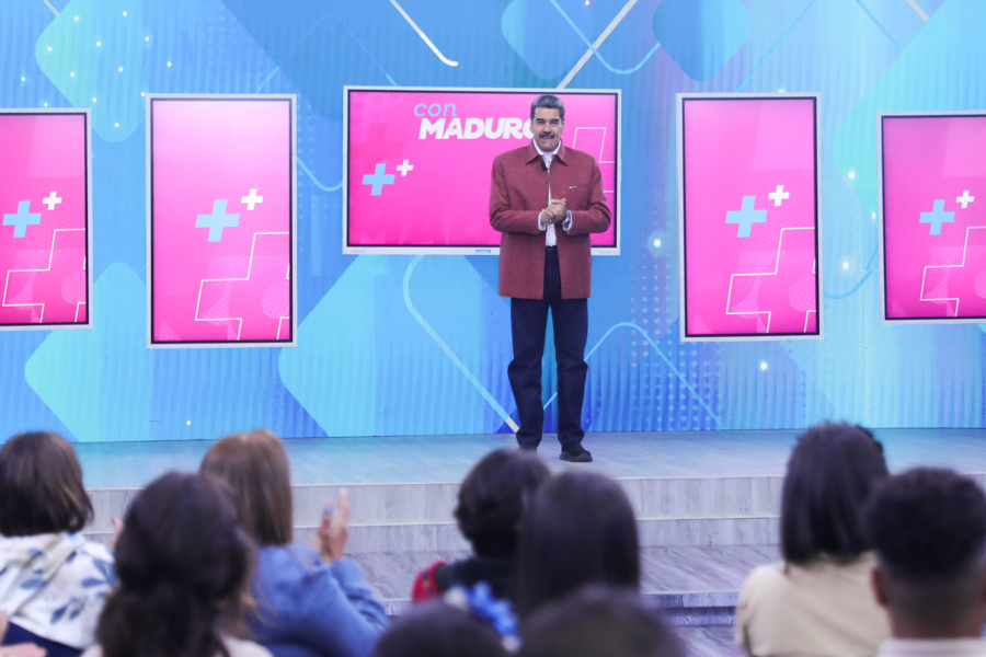 #EnVivo 📹 | "Sería pertinente pensar, estudiar, diseñar la construcción de un poderoso movimiento de movimientos de redes que impacte sobre la comunicación y la cultura mundial en función de una alternativa humana verdaderamente viable", propuso el Presidente <a href="/NicolasMaduro/">Nicolás Maduro</a>