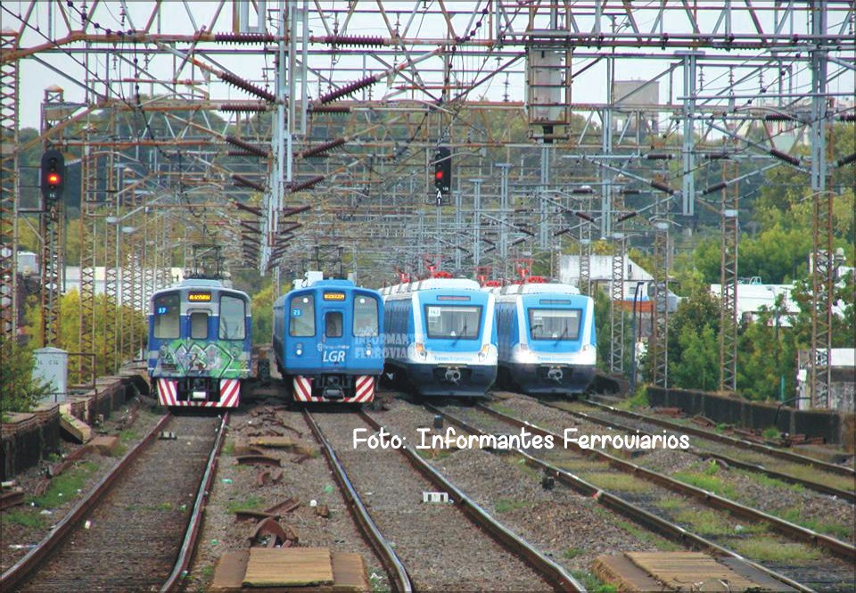 ⚠️ 27/05 > 20:25hs. #LineaRoca

🚄 Ramales eléctricos con demoras, por problemas técnicos. 

#TrenRoca #BrownConVos #OrgulloDeSerDeLomas #SomosVarela #LaPlata #OrgullososDeBera #SomosQuilmes