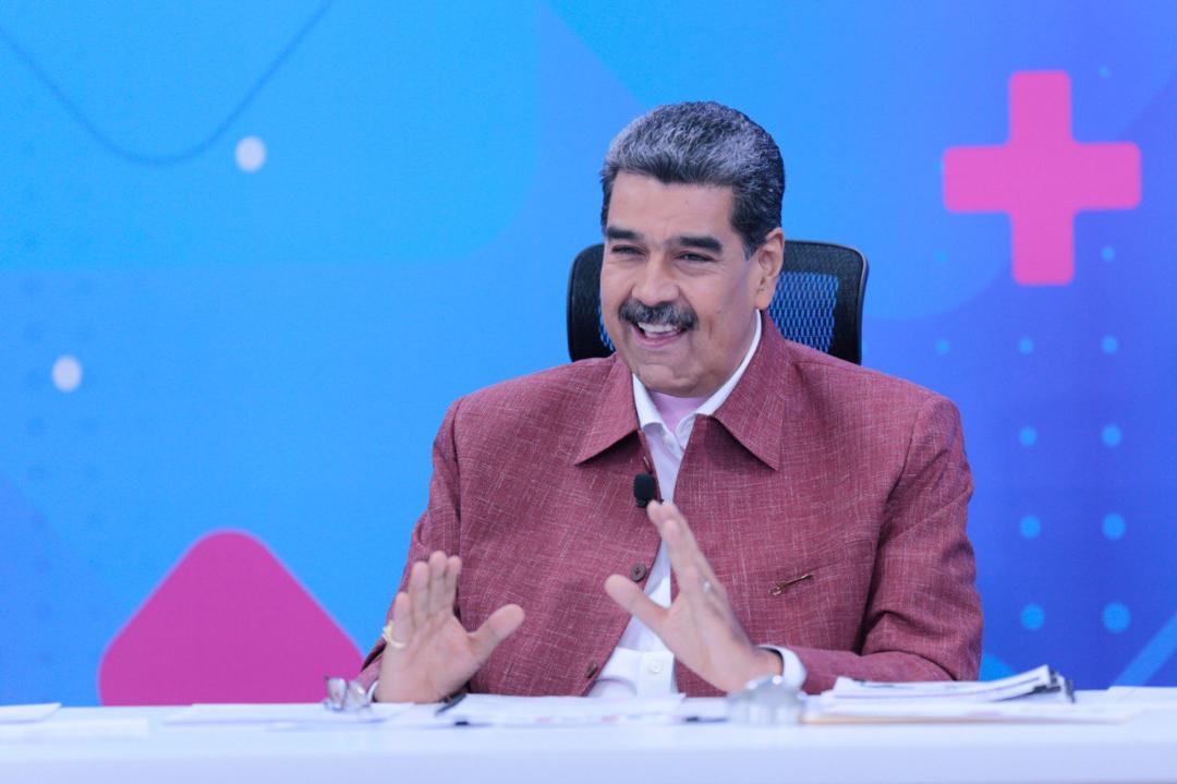 #Ahora Pdte. <a href="/NicolasMaduro/">Nicolás Maduro</a>: Bienvenido todo el que venga a trabajar por la transformación, el cambio y por la Revolución Bolivariana.

#27May
#ConMaduroMásLike
