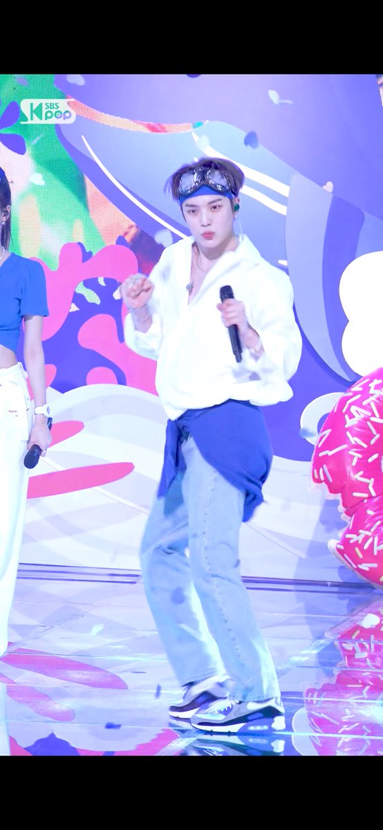 뭘 해도 기분 나아질 수 없는 콩나물 지옥철에 너가 내 KTX청룡 우등칸이다