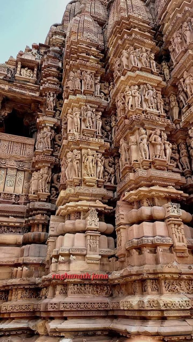 Wonderful architecture in khajuraho group of monuments. That was made  by chandel empire about 1200 years ago ❤️🚩🙏🙏🤝🇮🇳🇮🇳🫡🫡