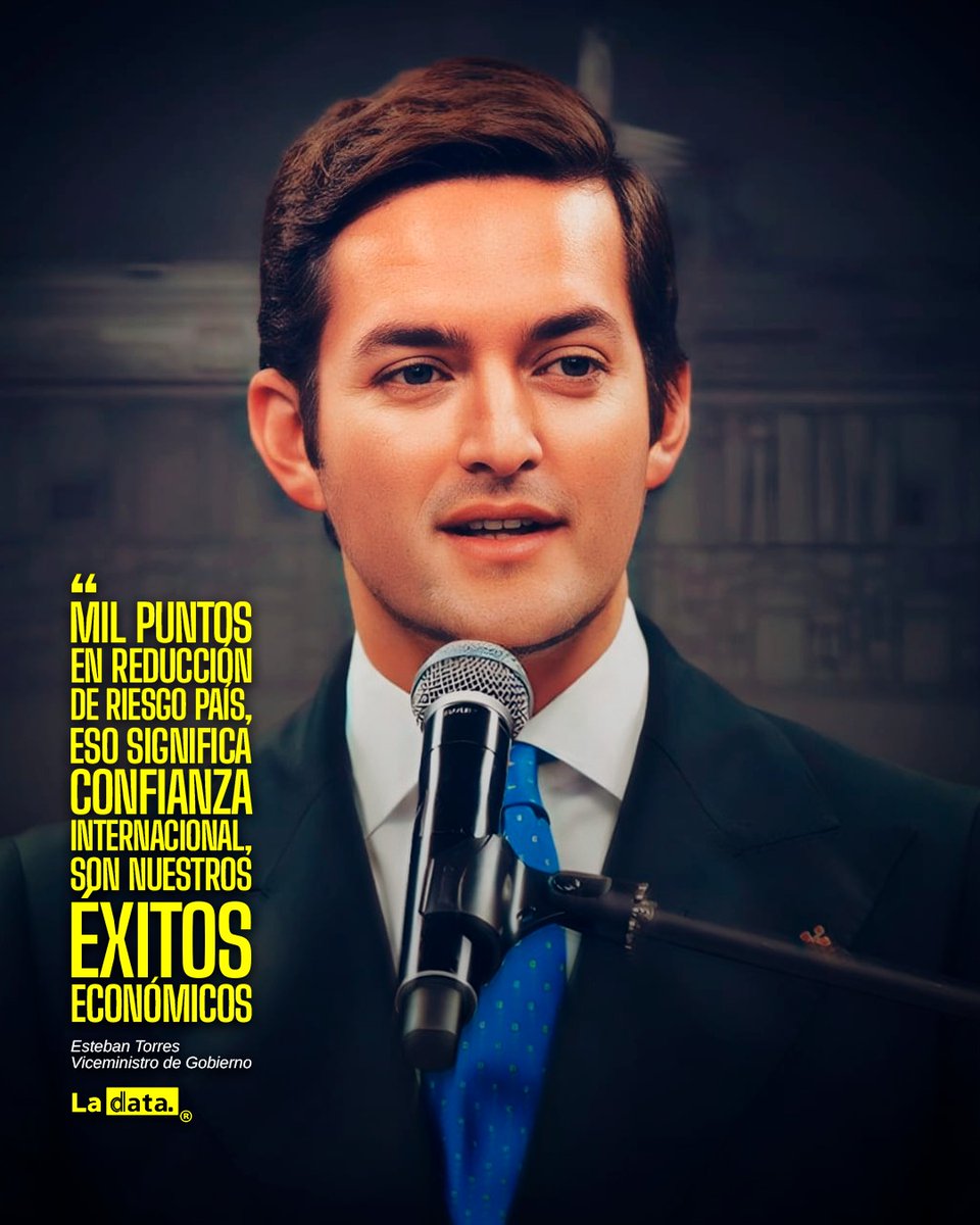ElDatoEcua's tweet photo. #Urgente "Mil puntos en reducción de riesgo país, eso significa confianza internacional, son nuestros éxitos económico", manifestó Esteban Torres, Viceministro de Gobierno.

@LaDataEc 👈

#LaData #RiesgoPais #ecuador #política https://t.co/jXssPJ6lyX