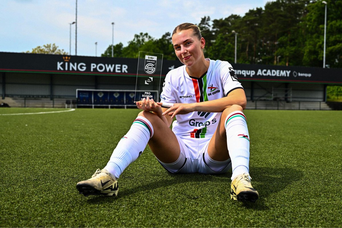 TotalFootballAg's tweet image. Top scorer in the Belgian Super League with 23 goals.
Congratulations @diljayrr very well deserved.