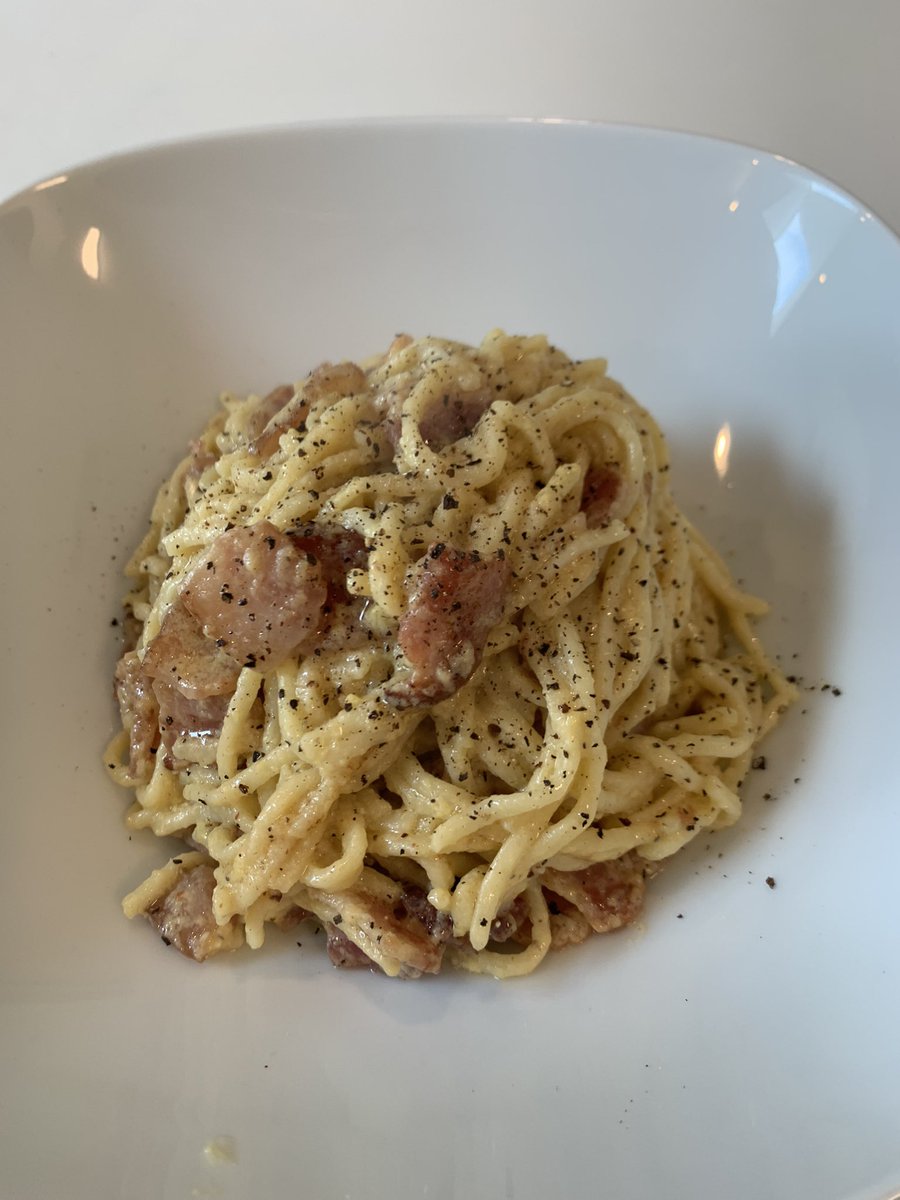 ruffmark's tweet image. Pasta carbonara. It’s what was for brunch. Before and after pics. 2nd time. Keeps getting better. #pastacarbonara.