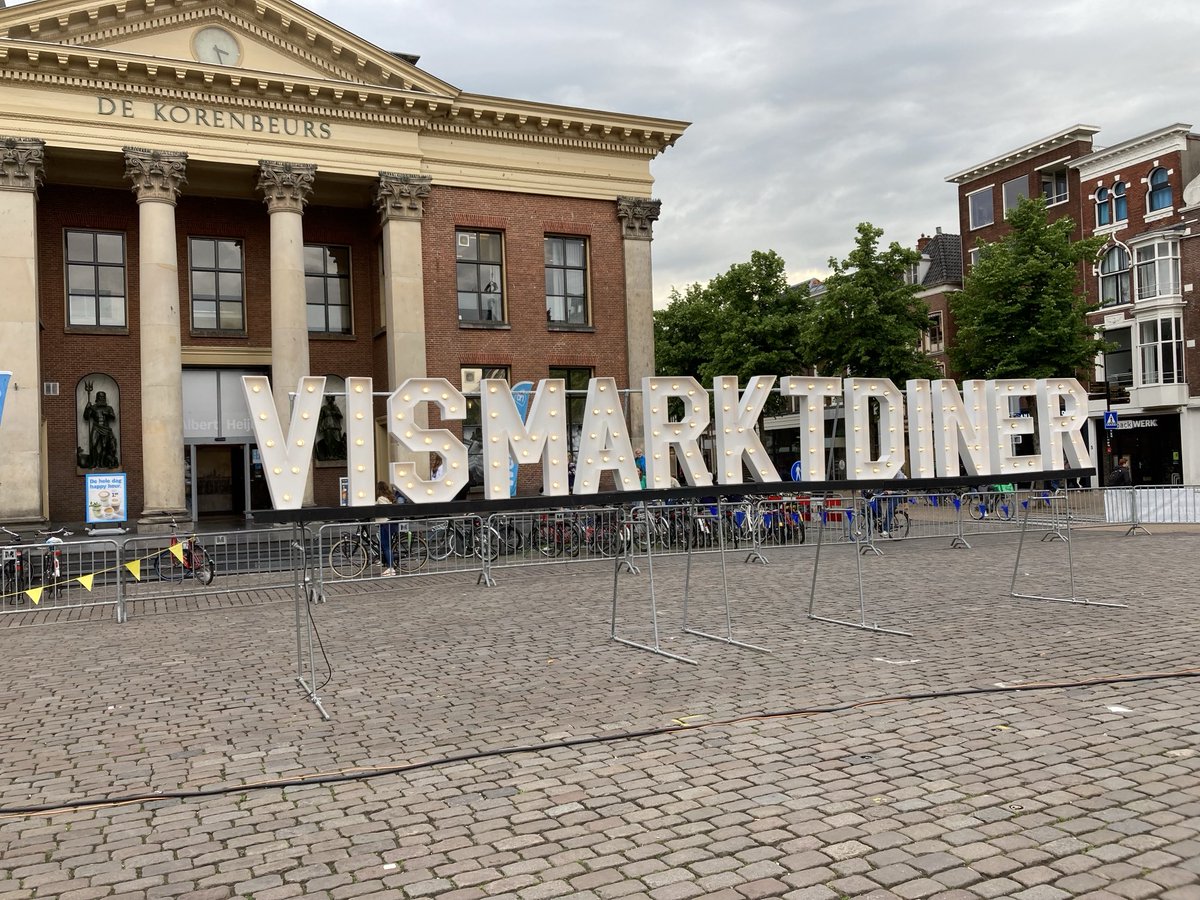 Sfeervolle editie Vismarktdiner georganiseerd door ⁦<a href="/nsgroningen/">Navigators Groningen</a>⁩. Complimenten voor de organisatie en de inzet van deze studenten om elkaar te ontmoeten tijdens een heerlijke maaltijd.