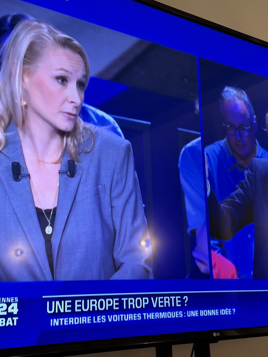 Bandeau BFM : "Interdire les voitures thermiques" <a href="/BFMTV/">BFM</a> ? Vraiment ? c'est seulement la vente des voitures neuves thermiques qui sera interdite en 2035. Le stagiaire de BFM aurait-il encore frappé ? #Européennes #DebatBFM