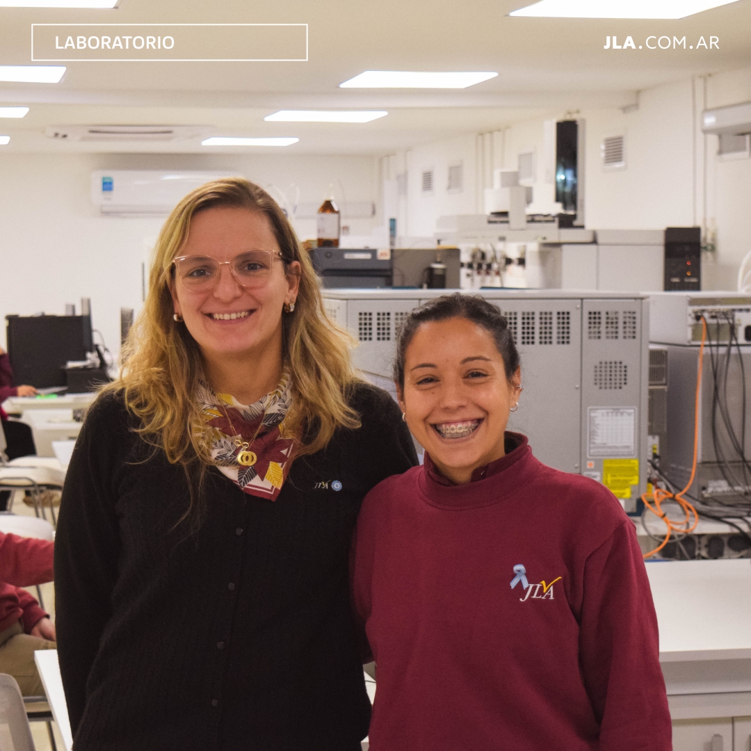 JLA_Arg's tweet image. La Lic. Karina Toledo y la Dra. Yamile Jalit, son coautoras de un artículo sobre degradación de un fungicida en muestras de agua. El trabajo experimental se realizó en colaboración con investigadores de diferentes Institutos del CONICET, con base en la Univ. Nacional de RIO IV