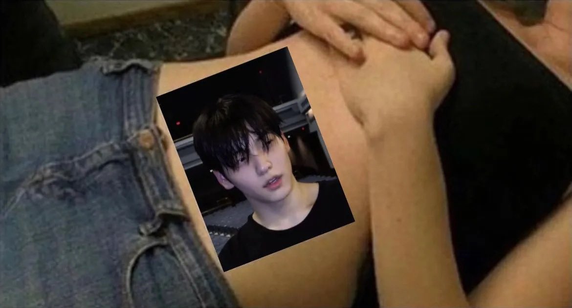 im on my period so i put something hot on my stomach to ease the pain 😔💪