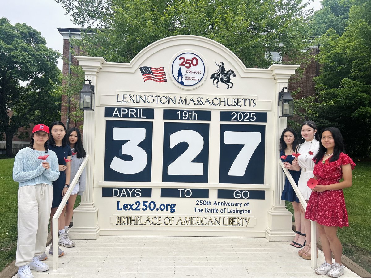 Lexington250's tweet photo. 🌟 Today, we're proud to spotlight Never-Fading Poppy Project (NFPP) as our #CalendarKeepers for the #CountdownTo250! 📆✨ Join us in honoring our veterans and supporting NFPP's heartfelt work. Let's ensure their legacies live on. 🌺🇺🇸 #Lex250 #MemorialDay #NFPP #CommunityUnity https://t.co/8jon18CisP