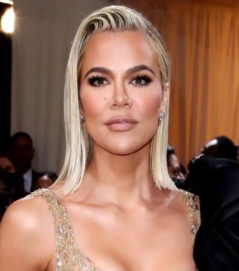 Thiawjuniorr7's tweet photo. 20- Khloe Kardashian https://t.co/8KXpnVpn14