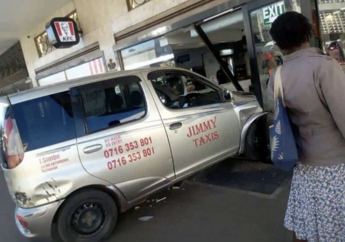 Jimmy thought there was a drive through 😂