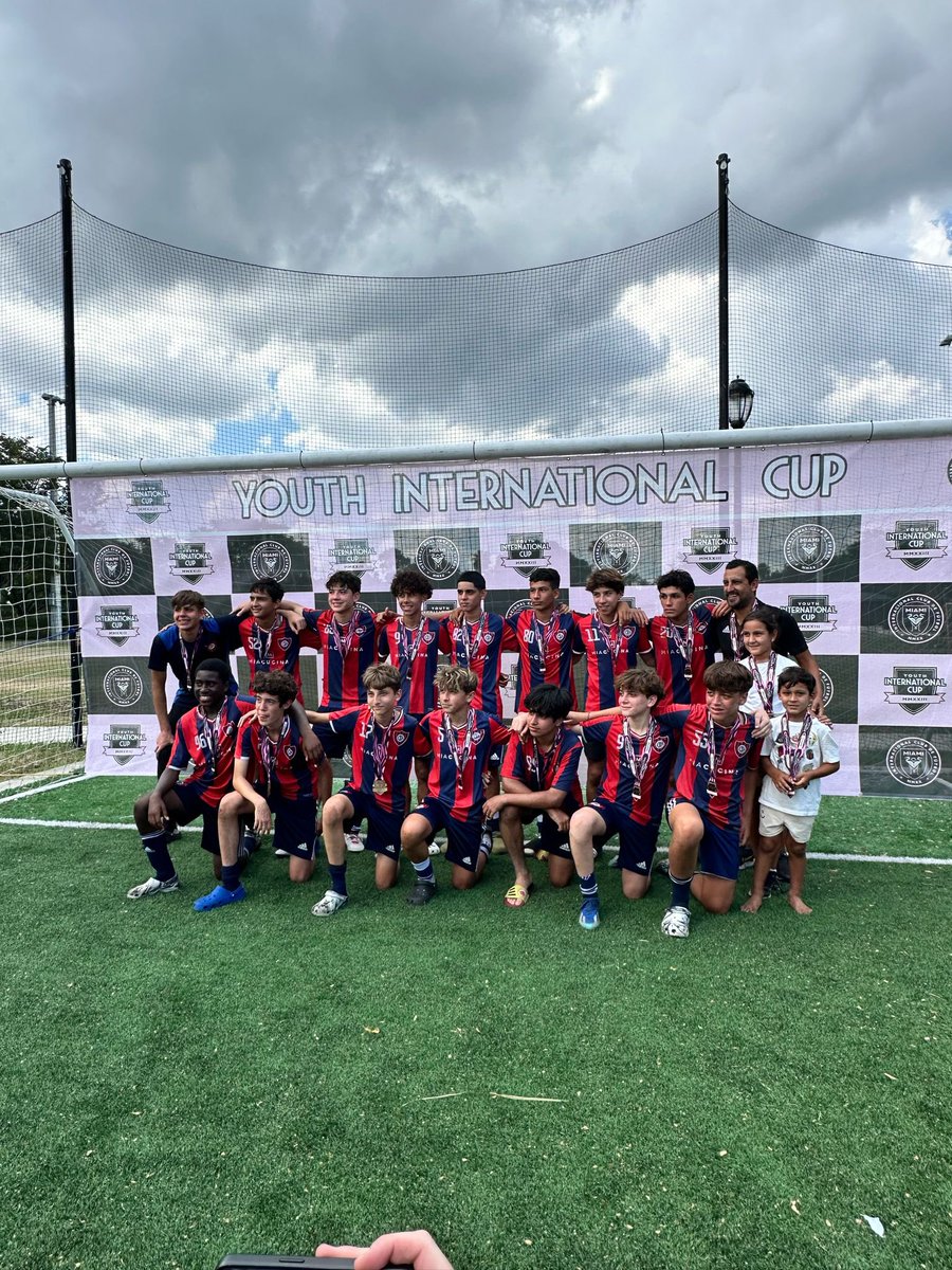 Somos Campeones 🏆 
Vamos Cyclones 💙❤️
Primer torneo Inter Miami